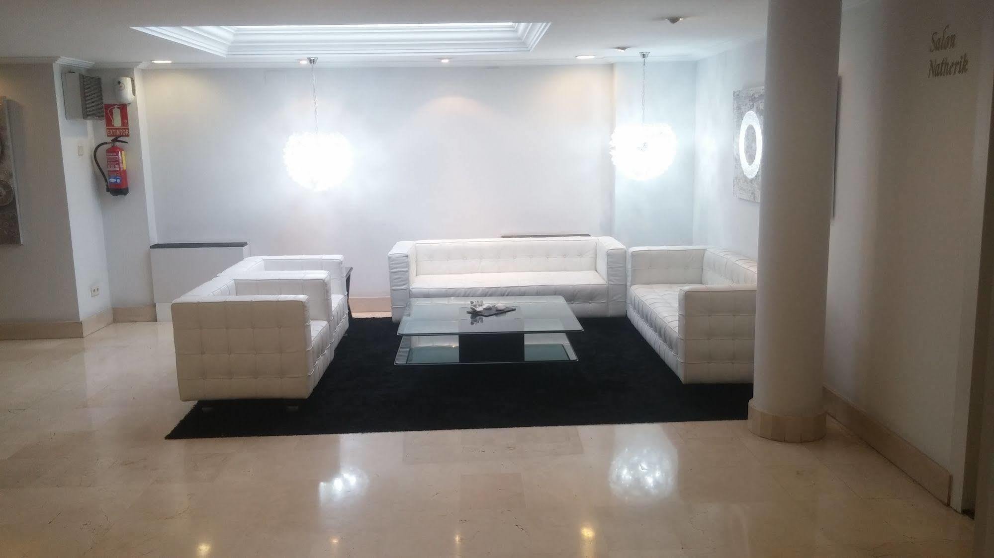 Hotel Abbot Barcelona Kültér fotó